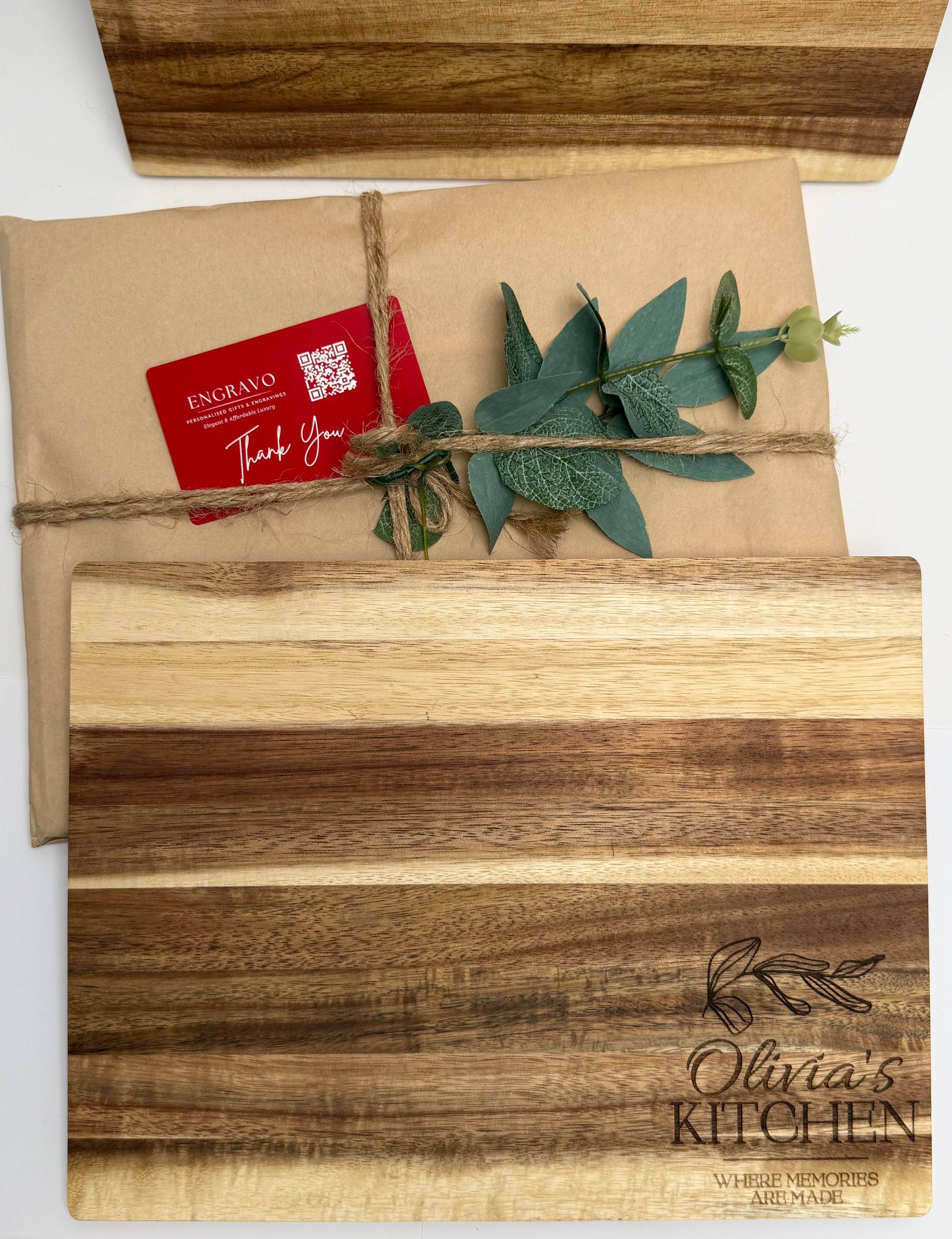 Personalised Medium Rectangular Acacia Charcuterie Board – Settlement Gift